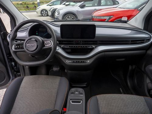 Fiat 500e - Photo 30