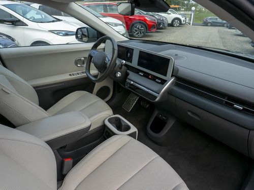 Hyundai Ioniq 5 - Photo 18