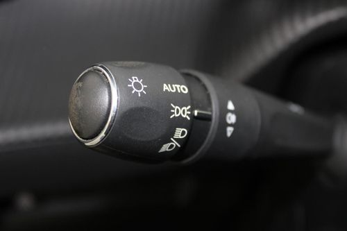 Peugeot e-208 - Photo 16