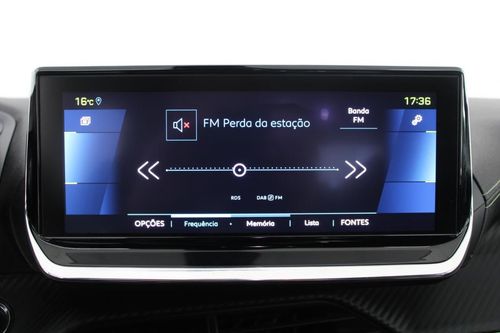 Peugeot e-208 - Photo 21