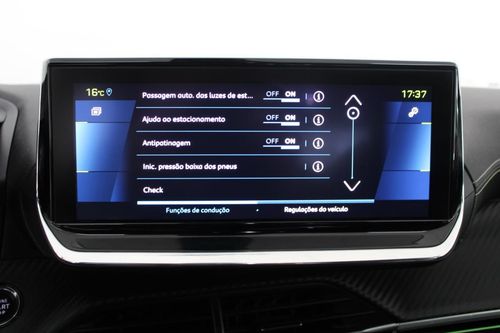 Peugeot e-208 - Photo 25