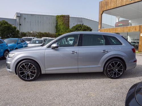 Audi Q7 - Photo 8