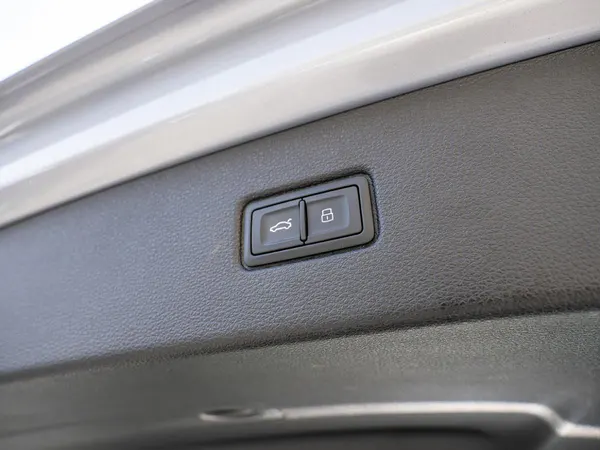 Audi Q7 - Photo 17