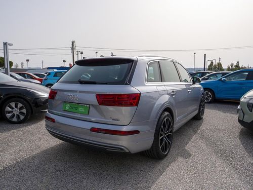 Audi Q7 - Photo 18
