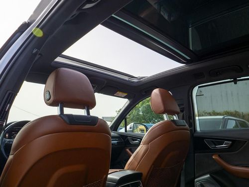Audi Q7 - Photo 30