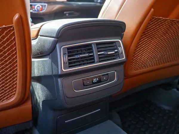 Audi Q7 - Photo 31