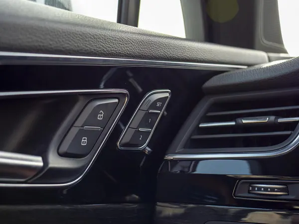 Audi Q7 - Photo 46