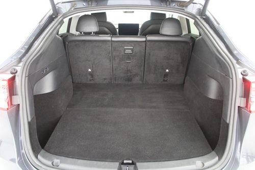 Tesla Model Y - Photo 8