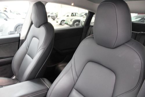 Tesla Model Y - Photo 10