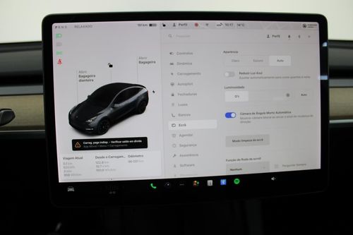 Tesla Model Y - Photo 24