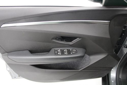 Renault Mégane E-Tech - Photo 9