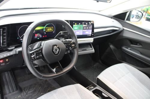 Renault Mégane E-Tech - Photo 11