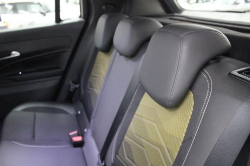 Jeep Avenger - Photo 13