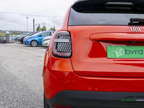 Fiat 600e - Photo 11