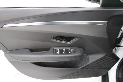 Renault Mégane E-Tech - Photo 9