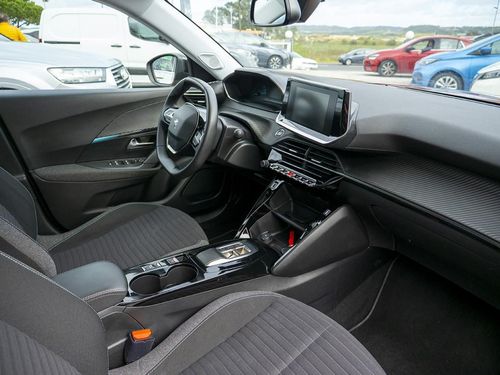 Peugeot e-2008 - Photo 18