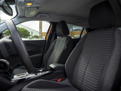 Peugeot e-2008 - Photo 25