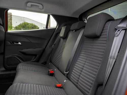 Peugeot e-2008 - Photo 27