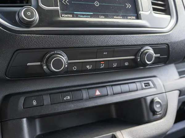 Peugeot Expert - Photo 26