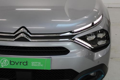 Citroen e-C4 X - Photo 3