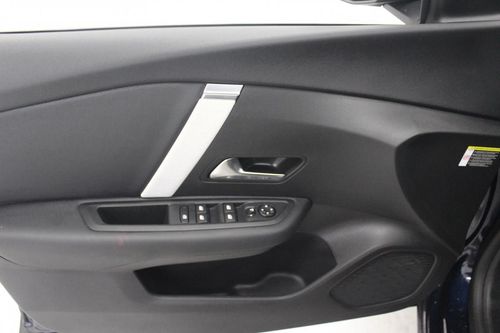 Citroen e-C4 - Photo 9