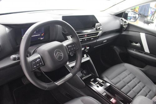 Citroen e-C4 - Photo 11