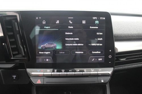 Renault Mégane E-Tech - Photo 22