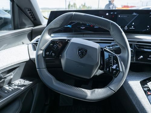 Peugeot E-3008 - Photo 29