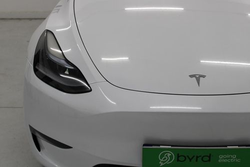 Tesla Model Y - Photo 4