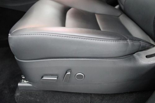 Tesla Model Y - Photo 13