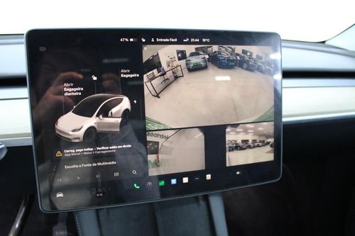 Tesla Model Y - Photo 17