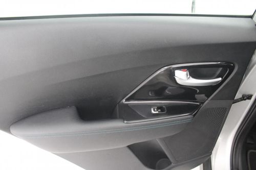 Kia e-Niro - Photo 12