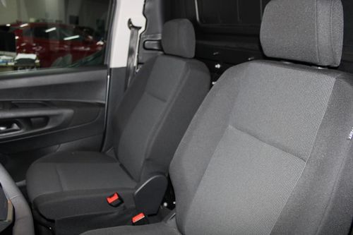 Peugeot Partner - Photo 11