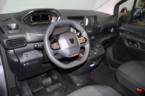 Peugeot Partner - Photo 12