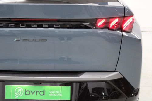 Peugeot E-3008 - Photo 6