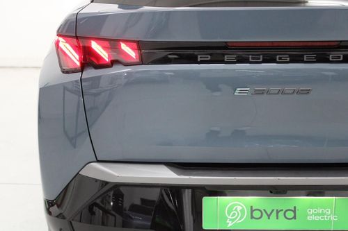 Peugeot E-3008 - Photo 7