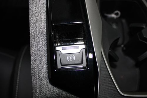 Peugeot E-3008 - Photo 23