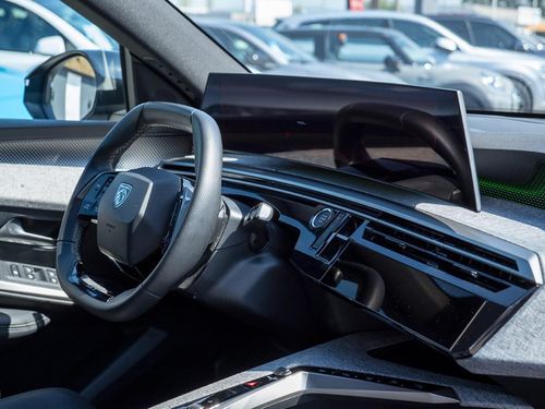 Peugeot E-3008 - Photo 20