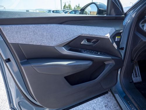 Peugeot E-3008 - Photo 21