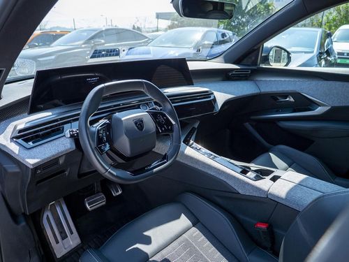 Peugeot E-3008 - Photo 22