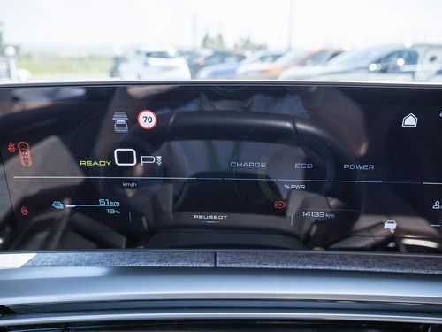Peugeot E-3008 - Photo 32