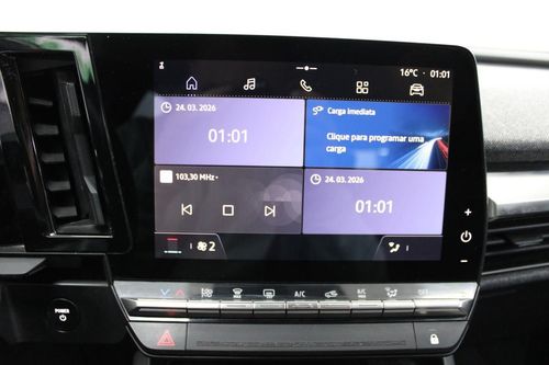 Renault Mégane E-Tech - Photo 22