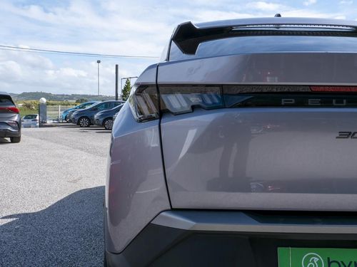 Peugeot E-3008 - Photo 12