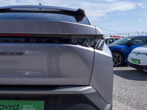 Peugeot E-3008 - Photo 13