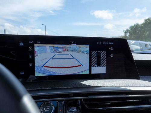 Peugeot E-3008 - Photo 33