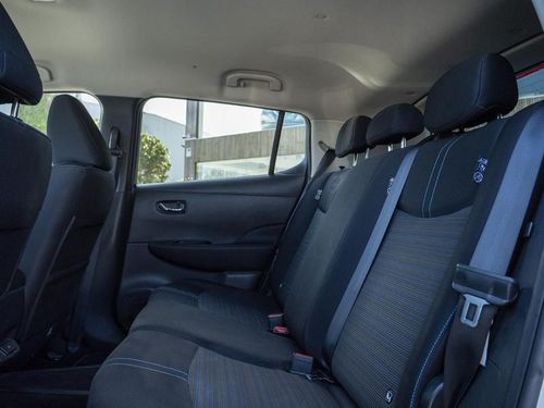 Nissan Leaf - Photo 24