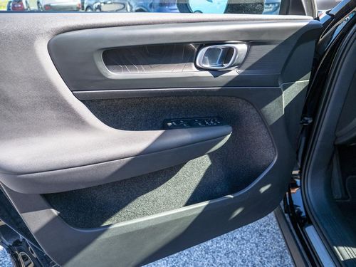 Volvo XC 40 - Photo 18