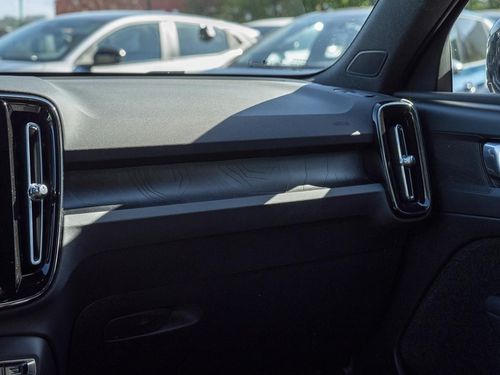 Volvo XC 40 - Photo 25