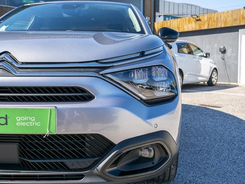 Citroen e-C4 X - Photo 6