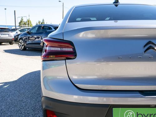 Citroen e-C4 X - Photo 11